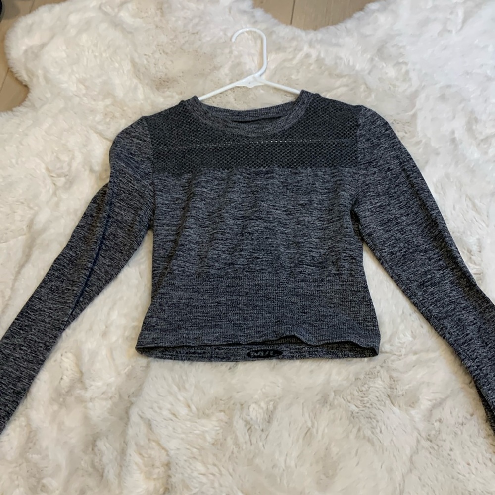 FINAL OFFER-Carbon38 cropped top